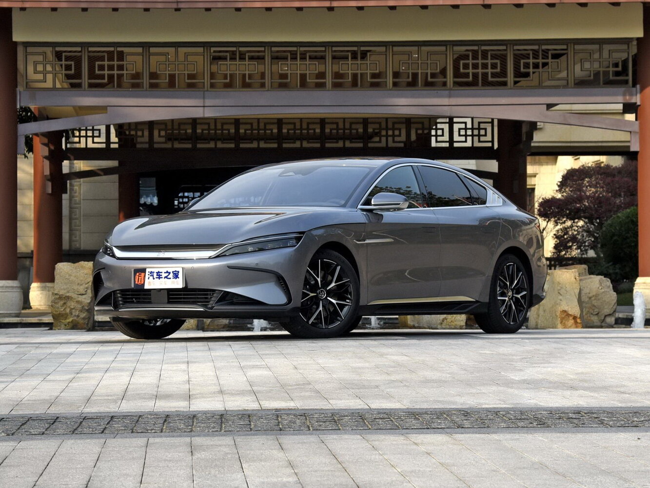 BYD Han I (2020-2026) - Седан EV