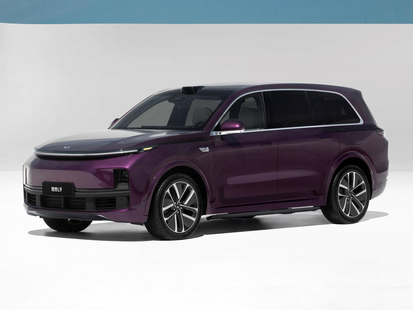 Li Auto (Lixiang) L9 I (2022-2026) - Внедорожник 5 дв.
