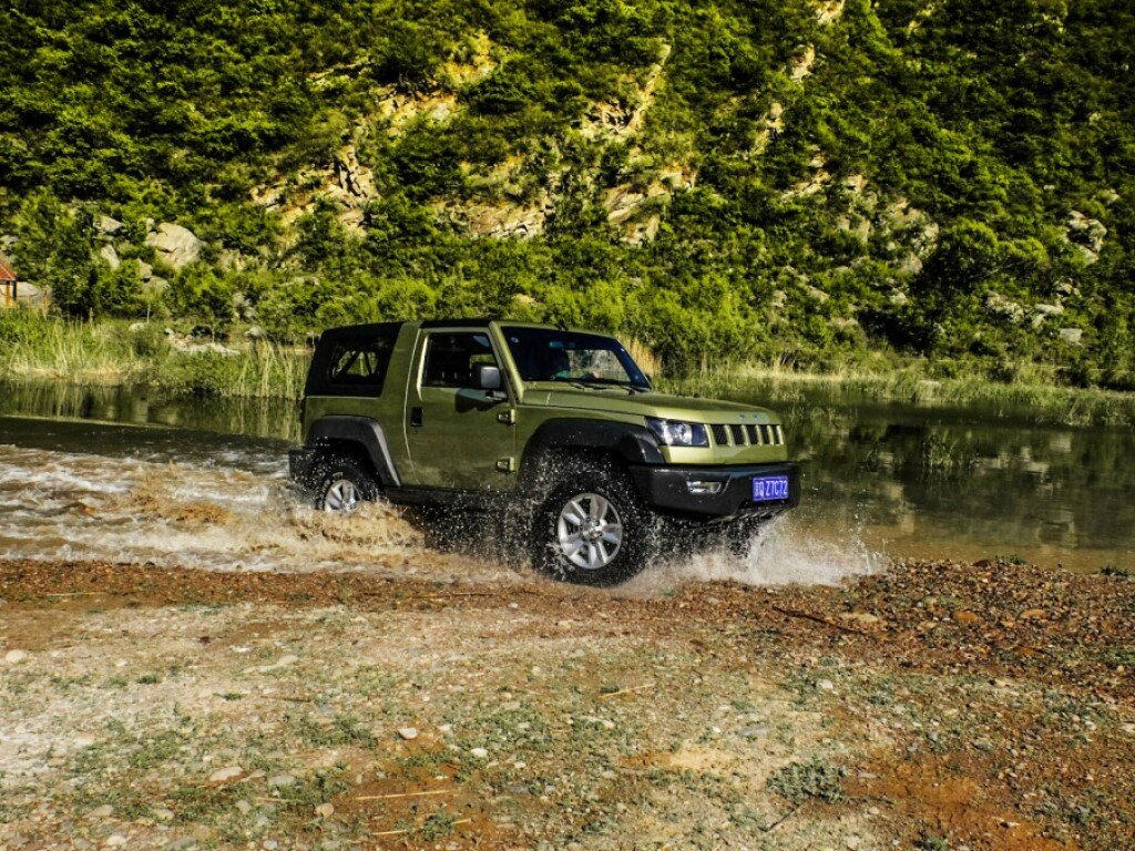 BAIC BJ40 I (2013-2026) - Внедорожник 3 дв.