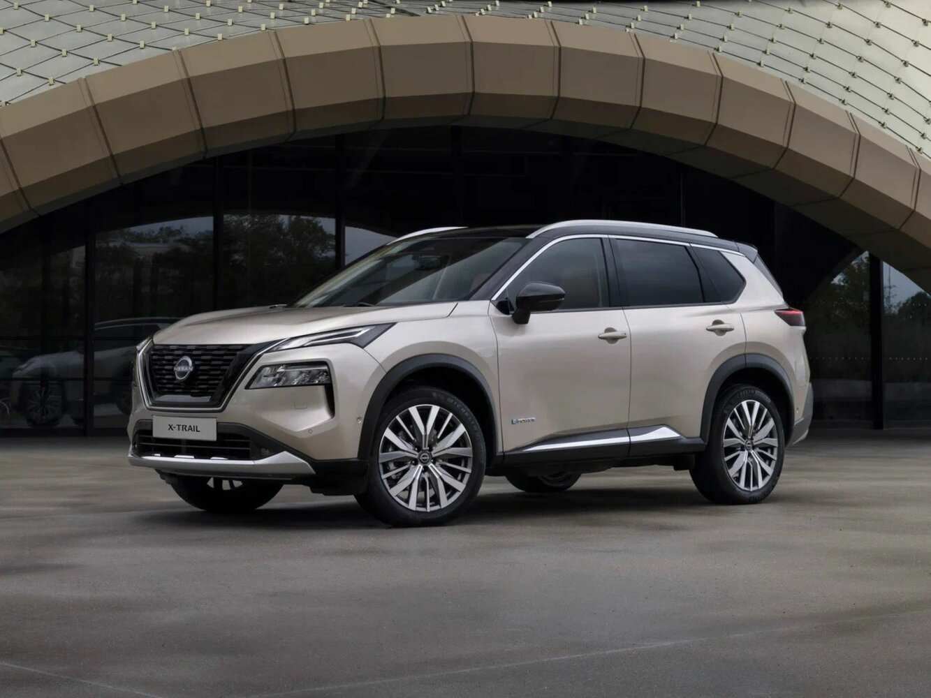 Nissan X-Trail IV (2021-2026) - Внедорожник 5 дв.