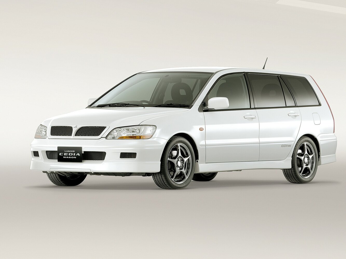 Mitsubishi Lancer IX (2000-2010) - Универсал 5 дв. Cedia