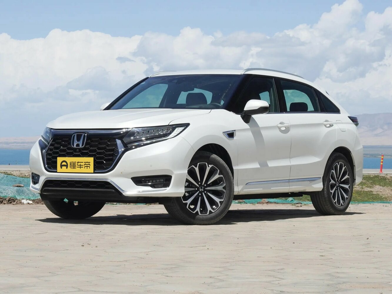 Honda UR-V I (2017-2026) - Внедорожник 5 дв.