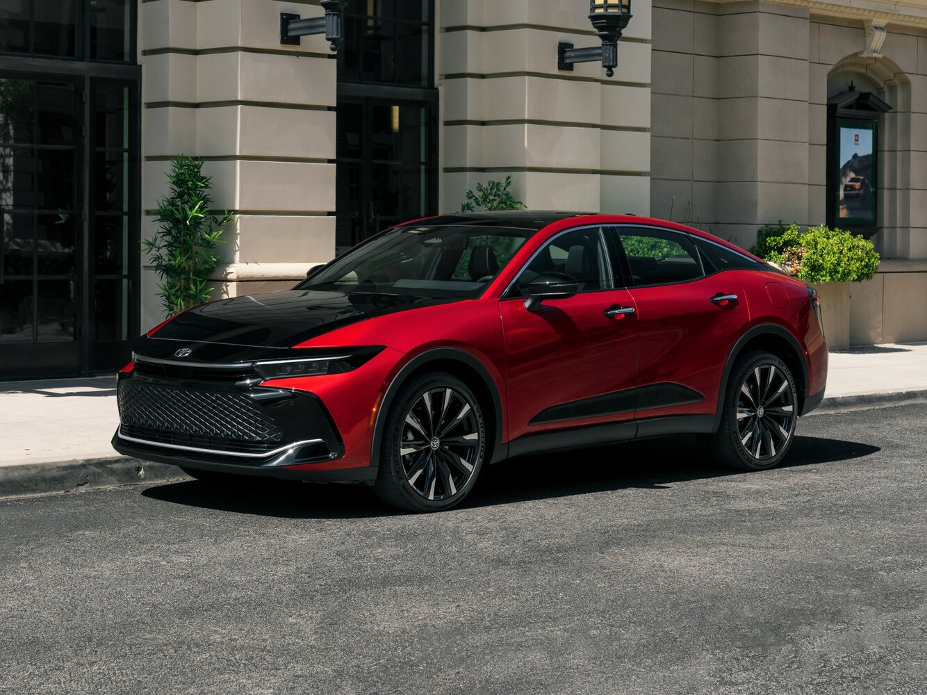 Toyota Crown XVI (2022-2026) - Фастбек Crossover