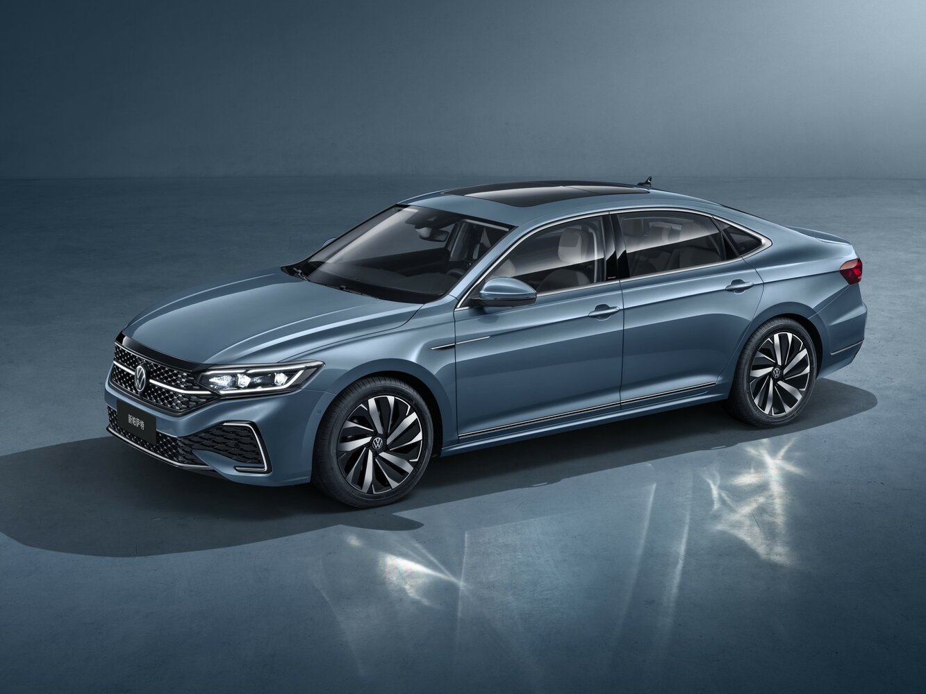 Volkswagen Passat (North America and China) II (2018-2026) - Седан
