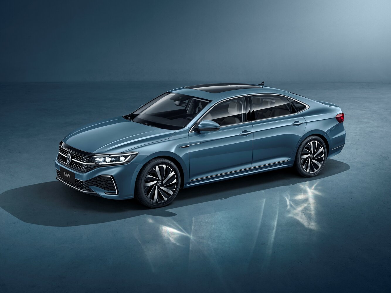 Volkswagen Passat (North America and China) II (2018-2026) - Седан