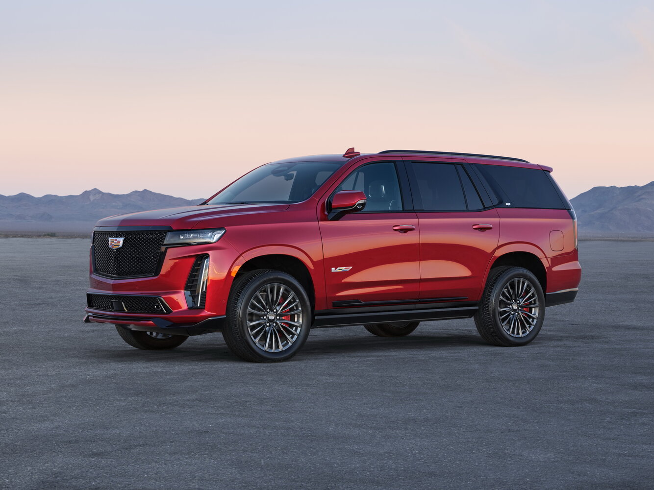 Cadillac Escalade-V I (2022-2026) - Внедорожник 5 дв.