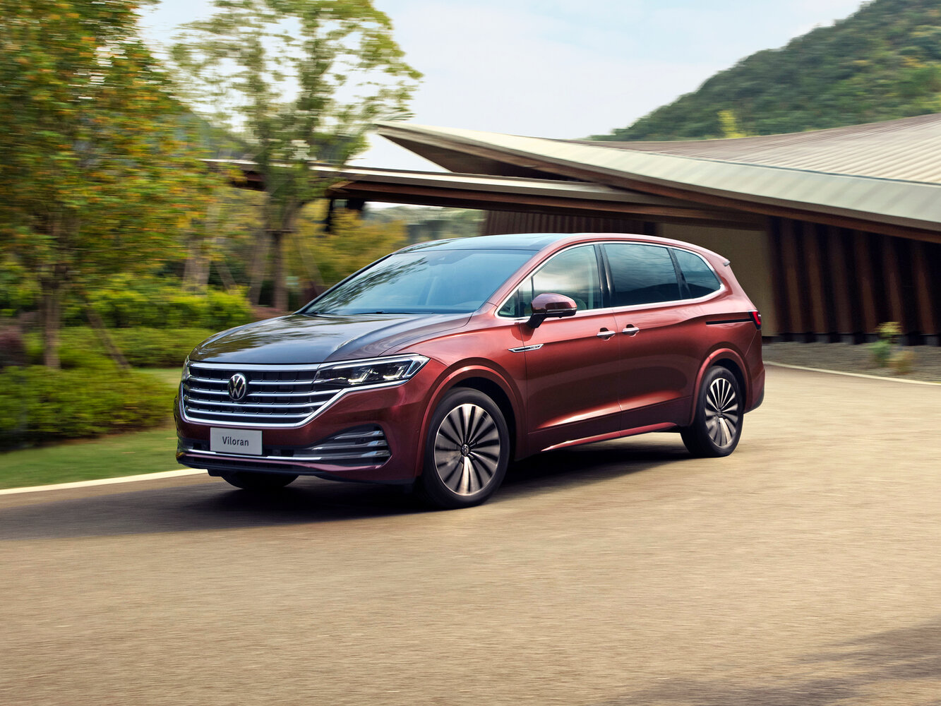 Volkswagen Viloran I (2020-2026) - Минивэн