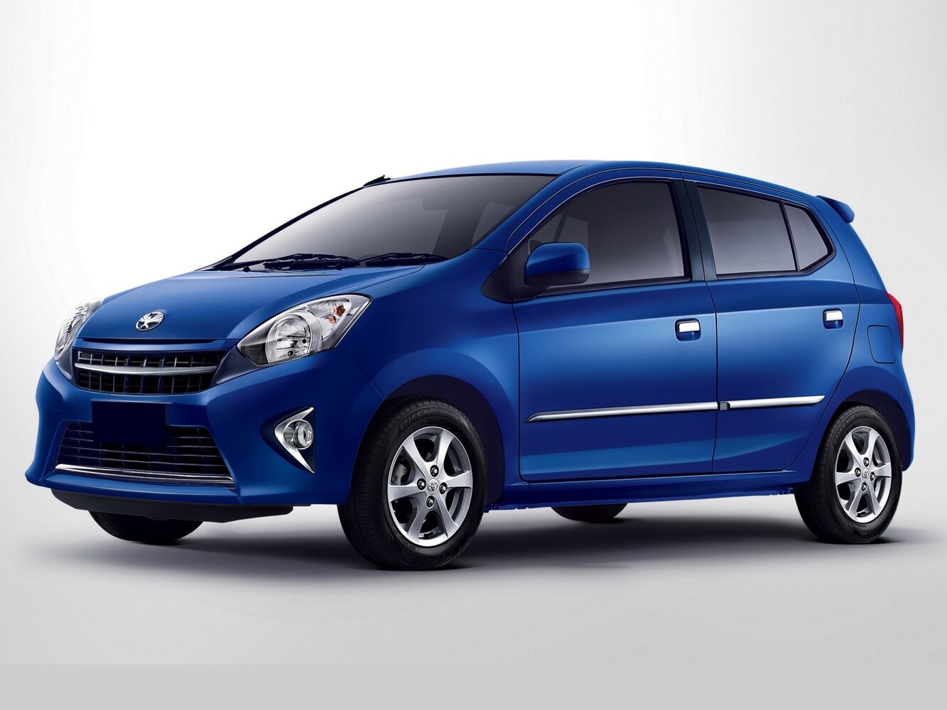 Toyota Wigo I (2014-2026) - Хэтчбек 5 дв.
