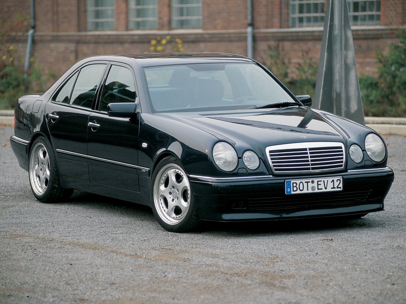 Brabus E V12 W210, (1996-1999) - Седан