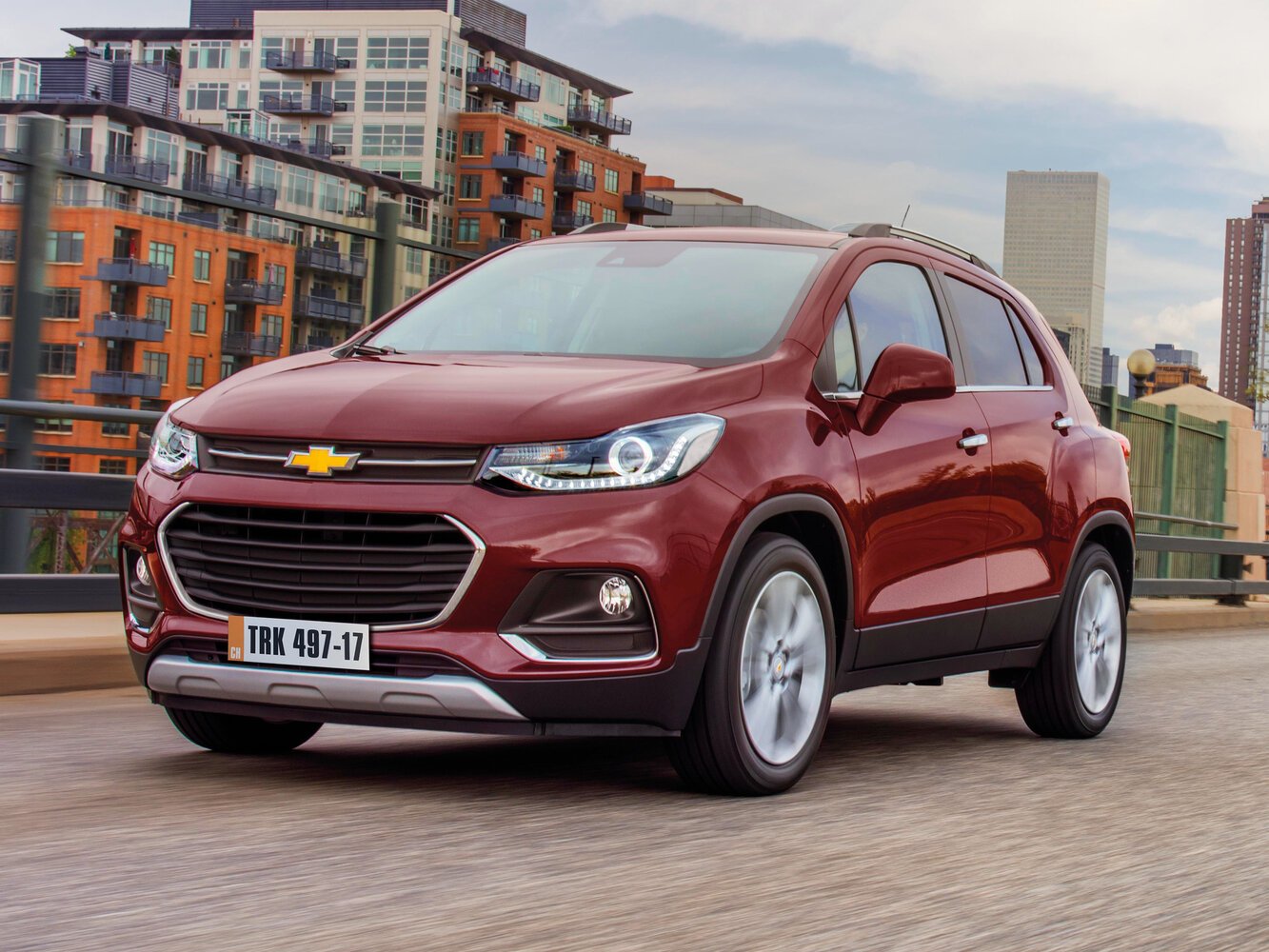 Chevrolet Tracker III (2013-2021) - Внедорожник 5 дв.