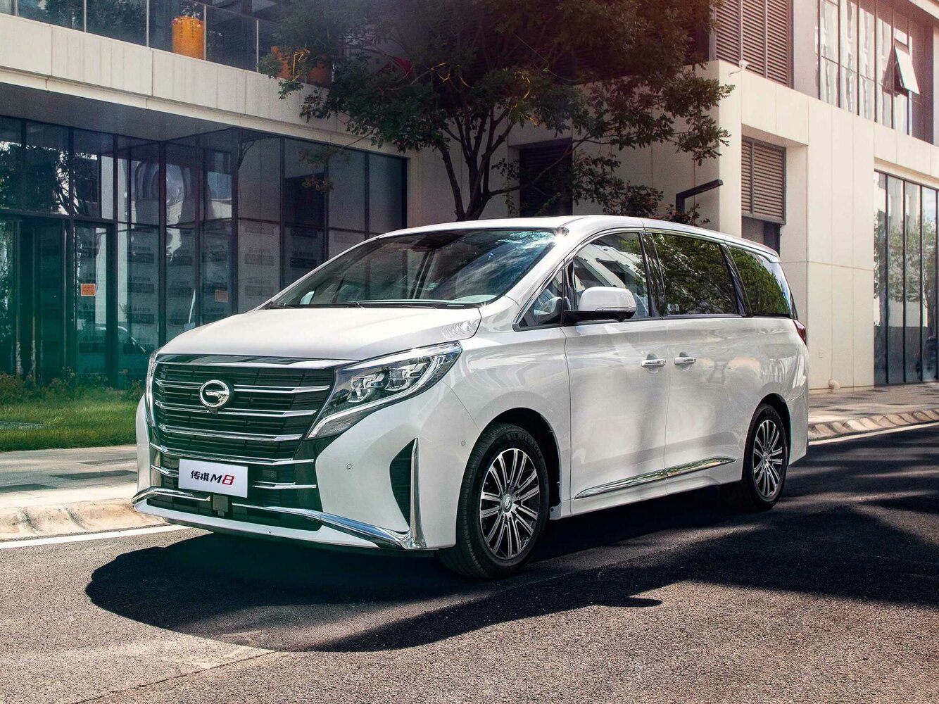 GAC Trumpchi M8 I (2019-2022) - Минивэн