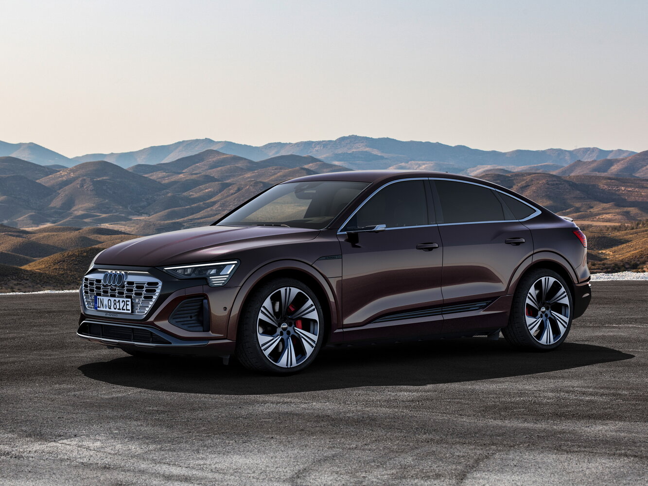 Audi Q8 Sportback e-tron I (2022-2025) - Внедорожник 5 дв.