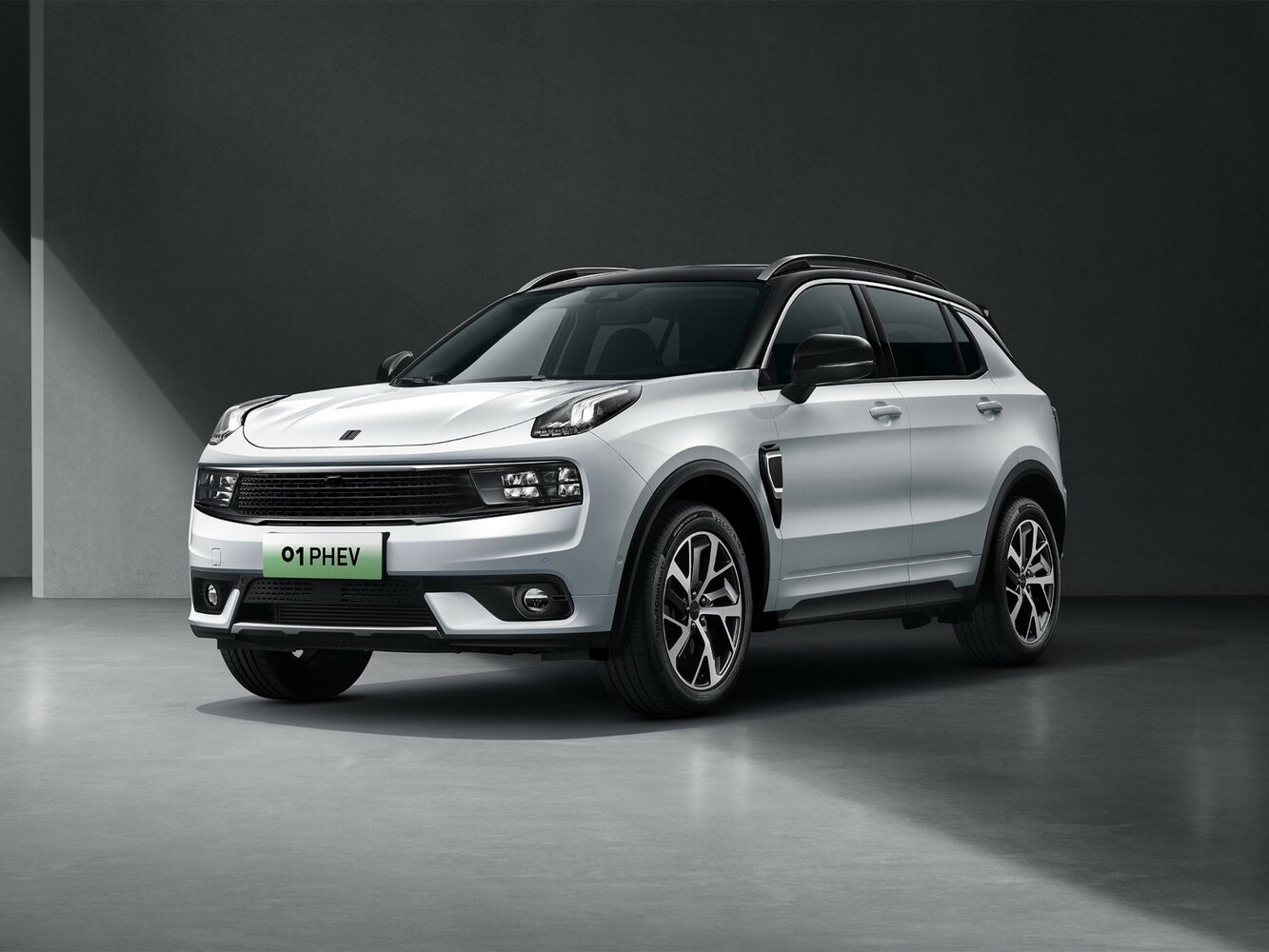 Lynk & Co 01 I (2017-2026) - Внедорожник 5 дв.