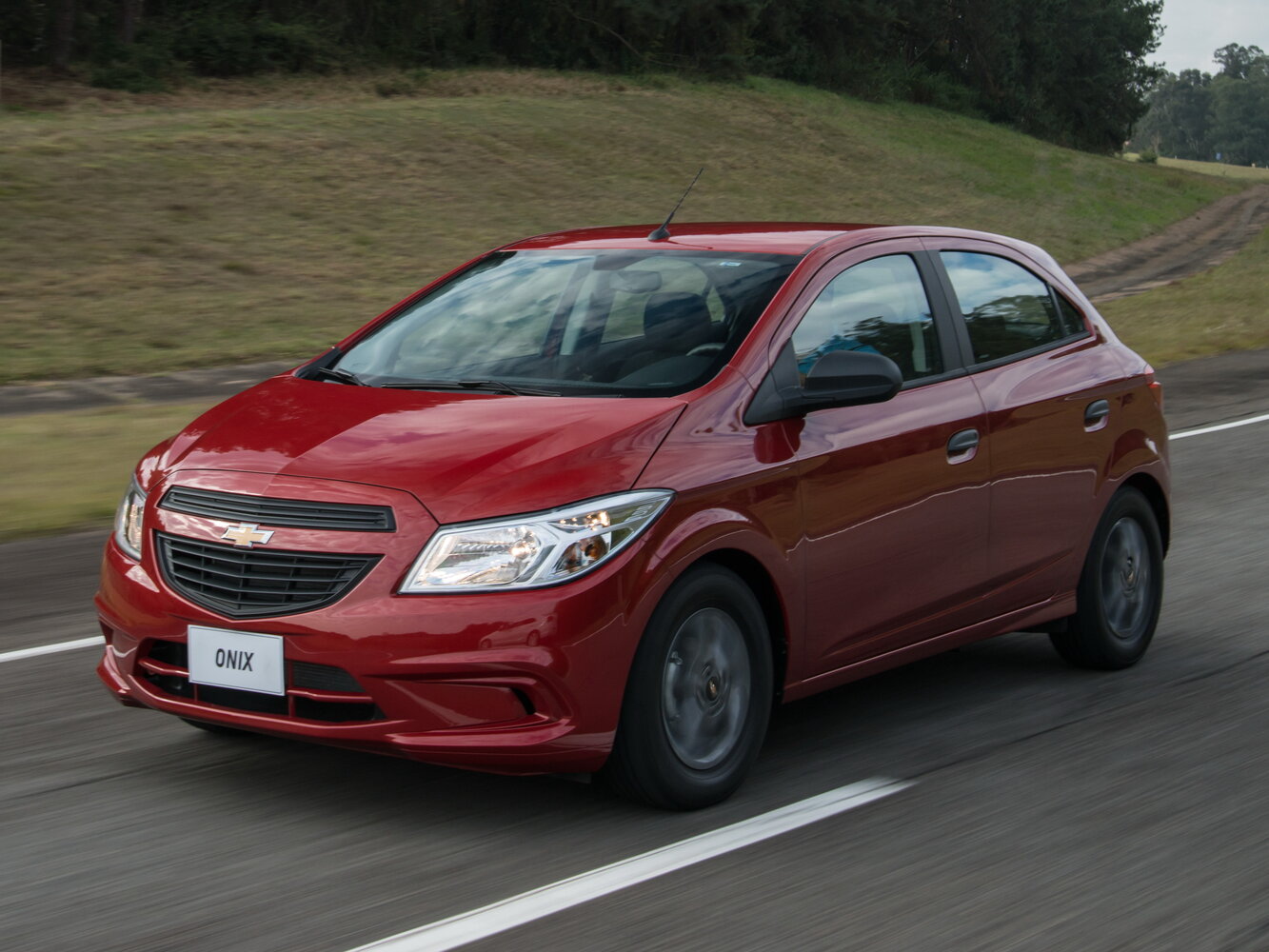 Chevrolet Onix I (2012-2019) - Хэтчбек 5 дв.
