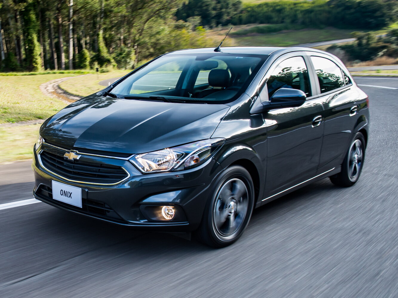 Chevrolet Onix I (2012-2019) - Хэтчбек 5 дв.