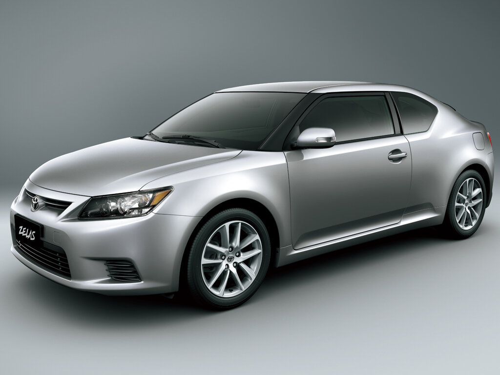 Toyota Zelas I (2010-2016) - Купе