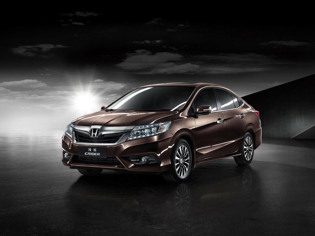 Honda Crider I (2013-2018) - Седан
