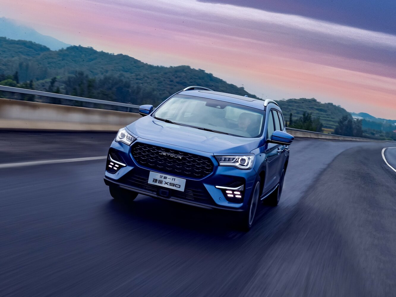 JETOUR X90 I (2019-2022) - Внедорожник 5 дв.