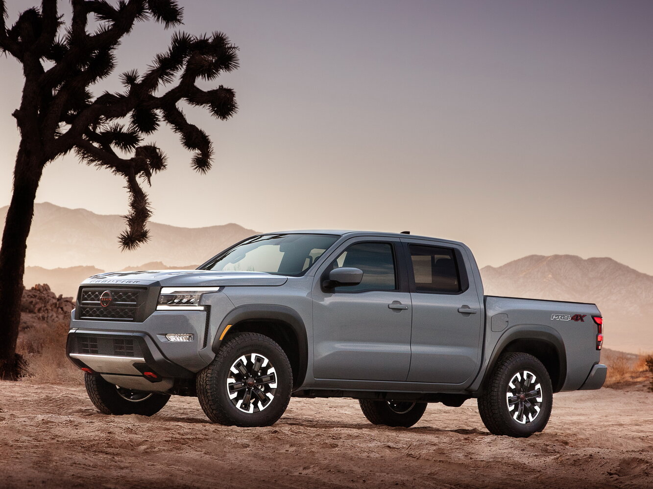 Nissan Frontier III (2021-2026) - Пикап Двойная кабина Crew Cab