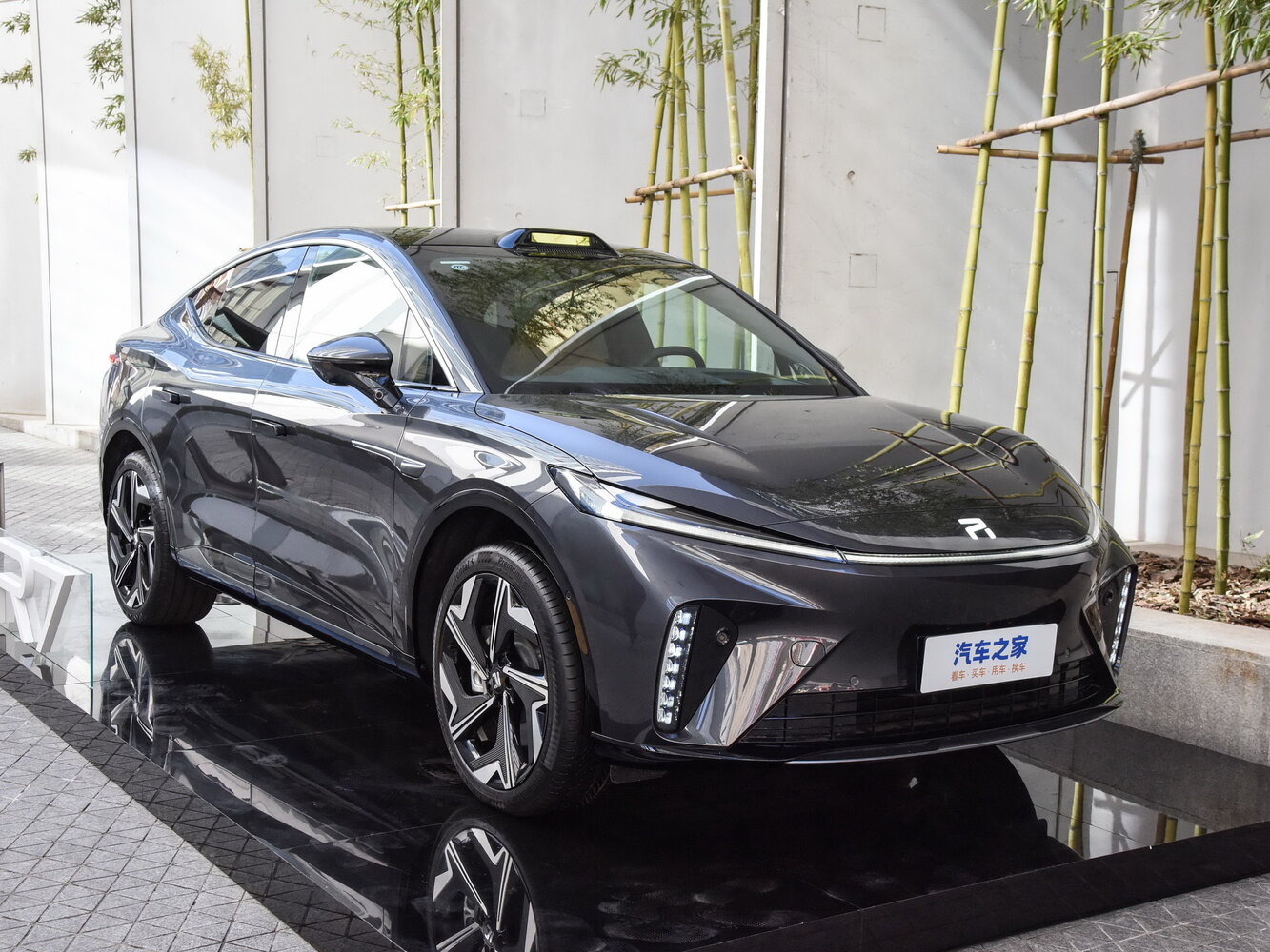 Rising Auto R7 I (2022-2026) - Внедорожник 5 дв.
