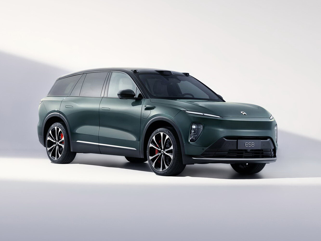 Nio ES8 II (2022-2024) - Внедорожник 5 дв.