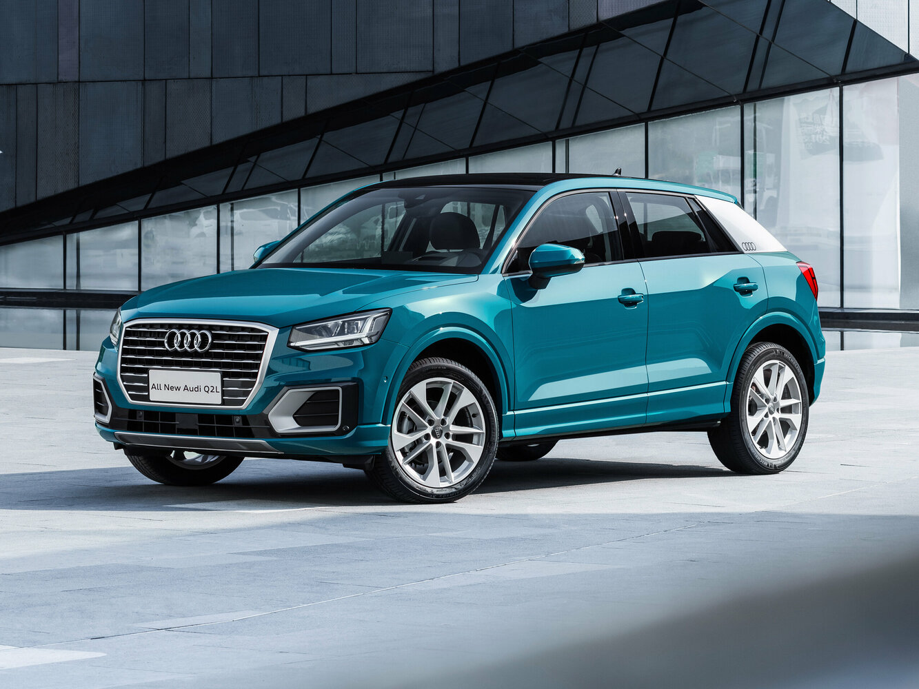 Audi Q2 I (2016-2026) - Внедорожник 5 дв. L