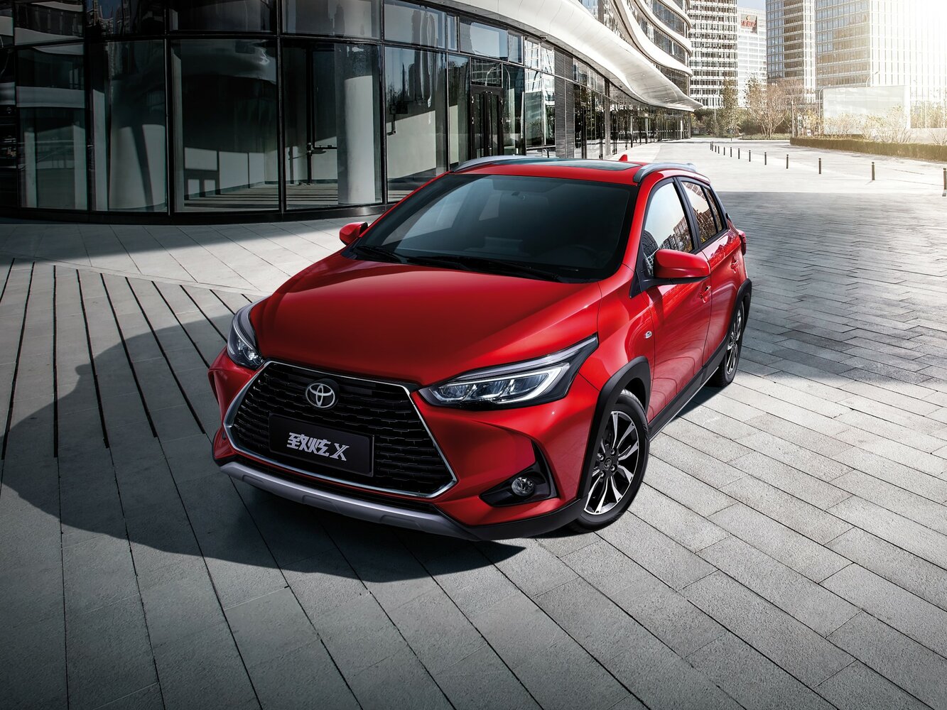 Toyota Yaris XP150 (2013-2026) - Хэтчбек 5 дв. L X