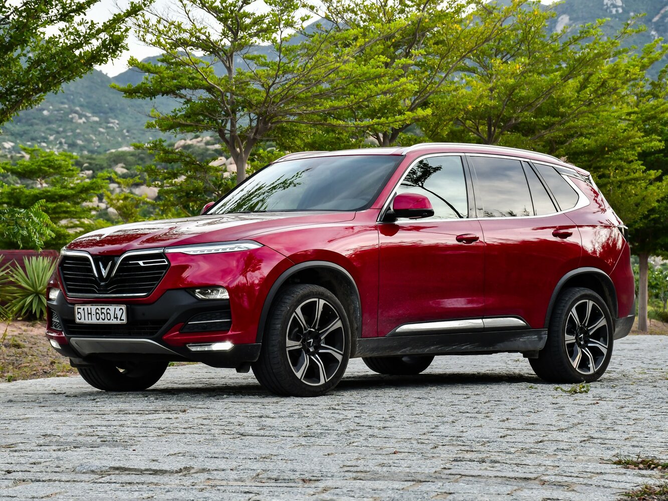 VinFast LUX SA2.0 I (2019-2022) - Внедорожник 5 дв.