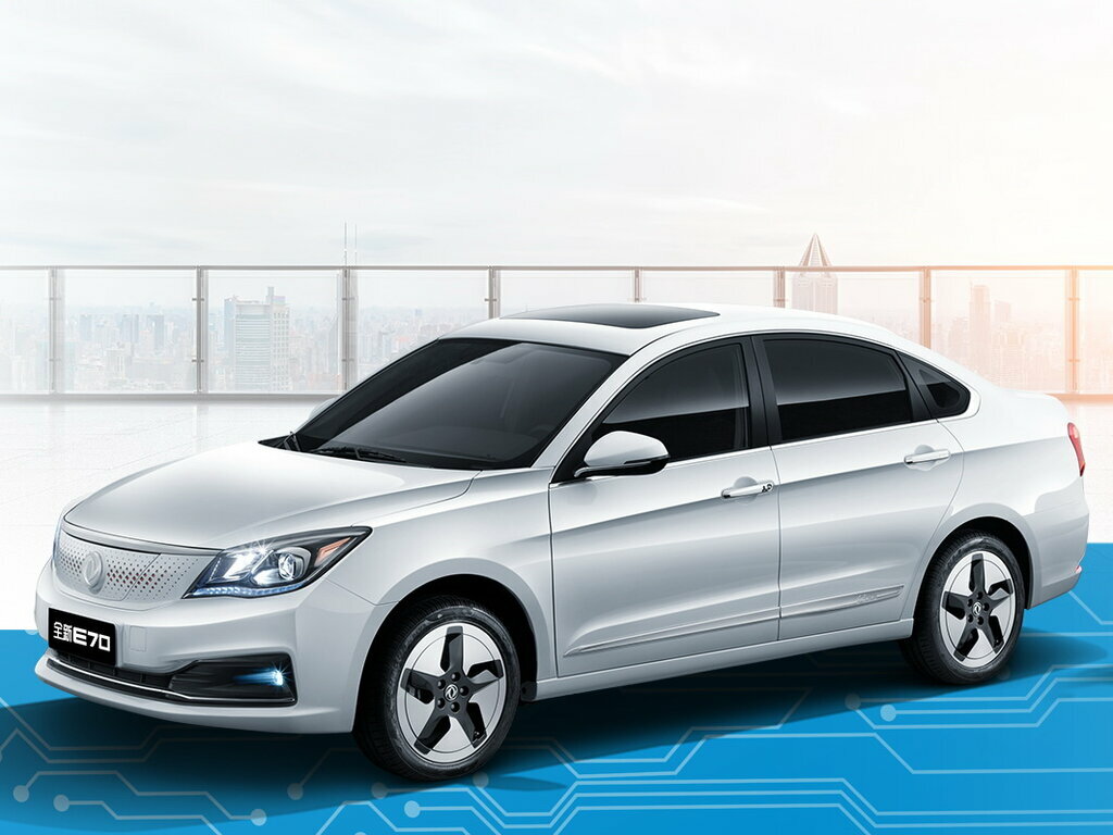 Dongfeng Aeolus E70 I (2017-2026) - Седан