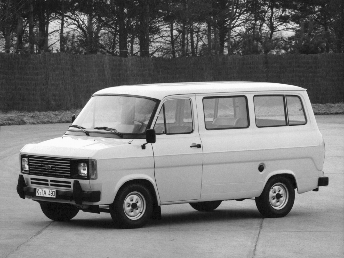 Ford Transit III (1978-1985) - Минивэн