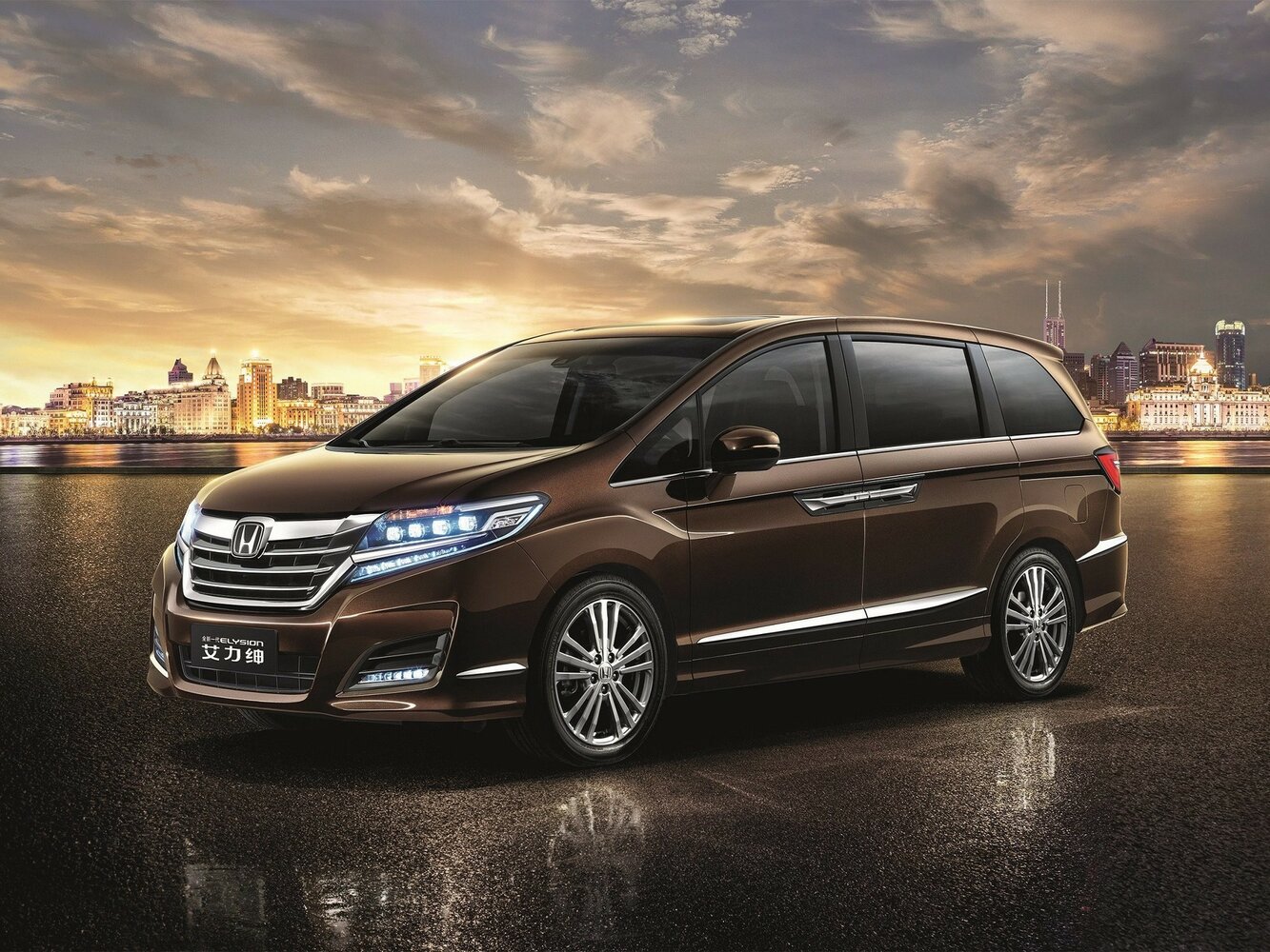 Honda Elysion II (2016-2026) - Минивэн