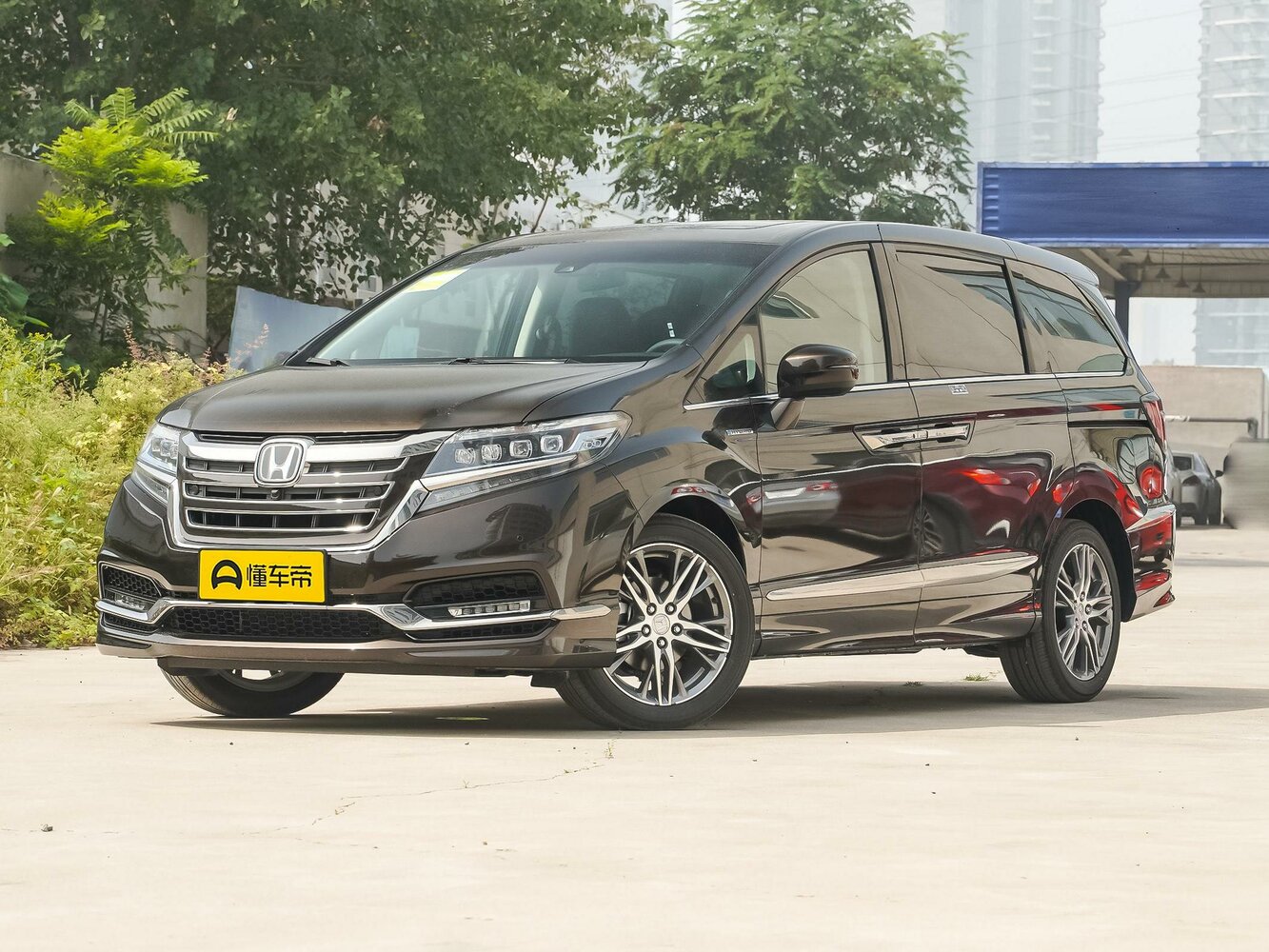 Honda Elysion II (2016-2026) - Минивэн