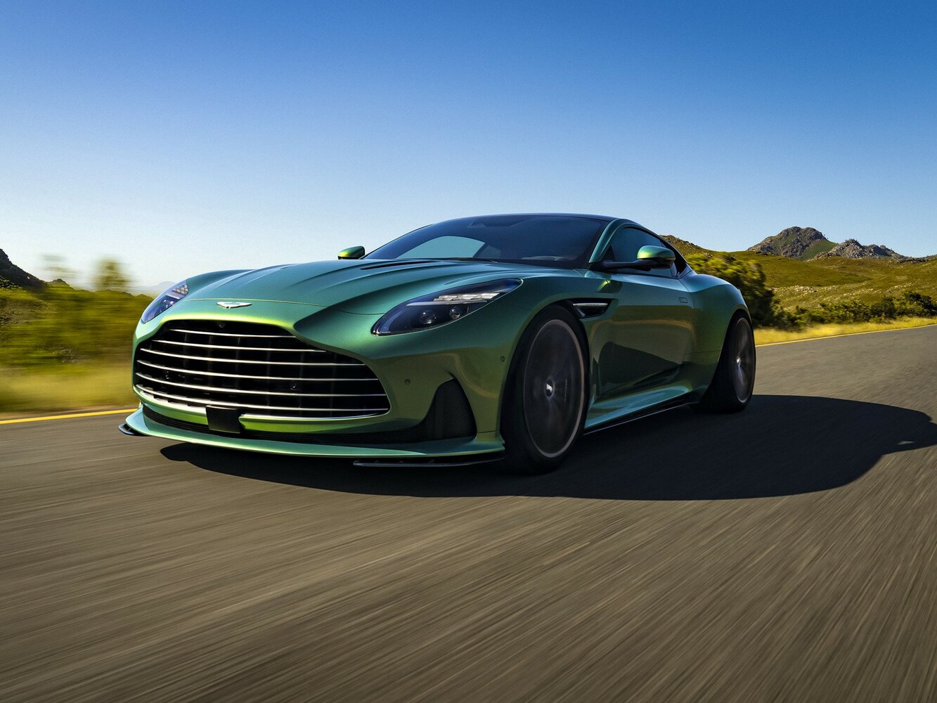 Aston Martin DB12 I (2023-2026) - Купе