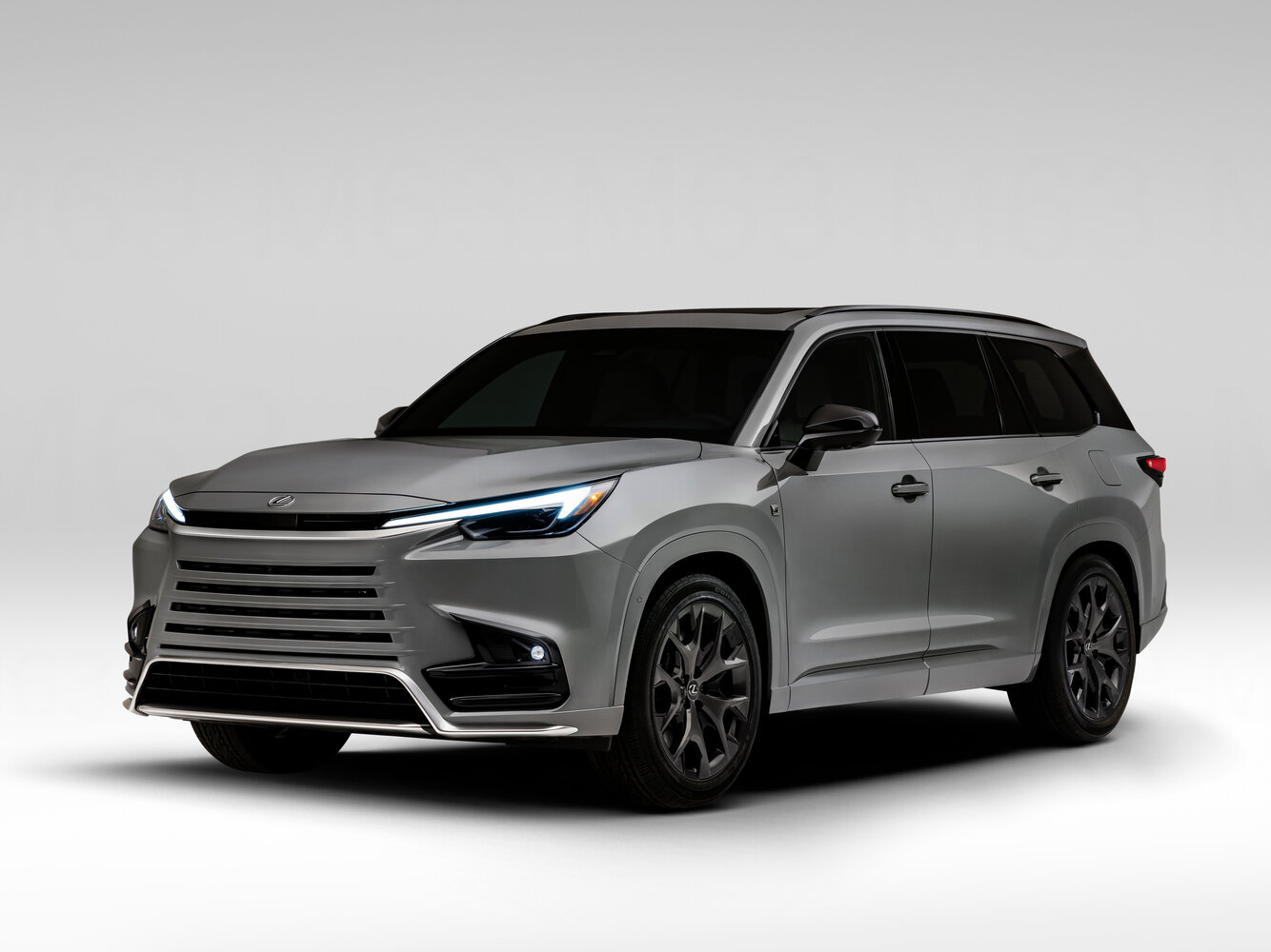 Lexus TX I (2023-2026) - Внедорожник 5 дв.