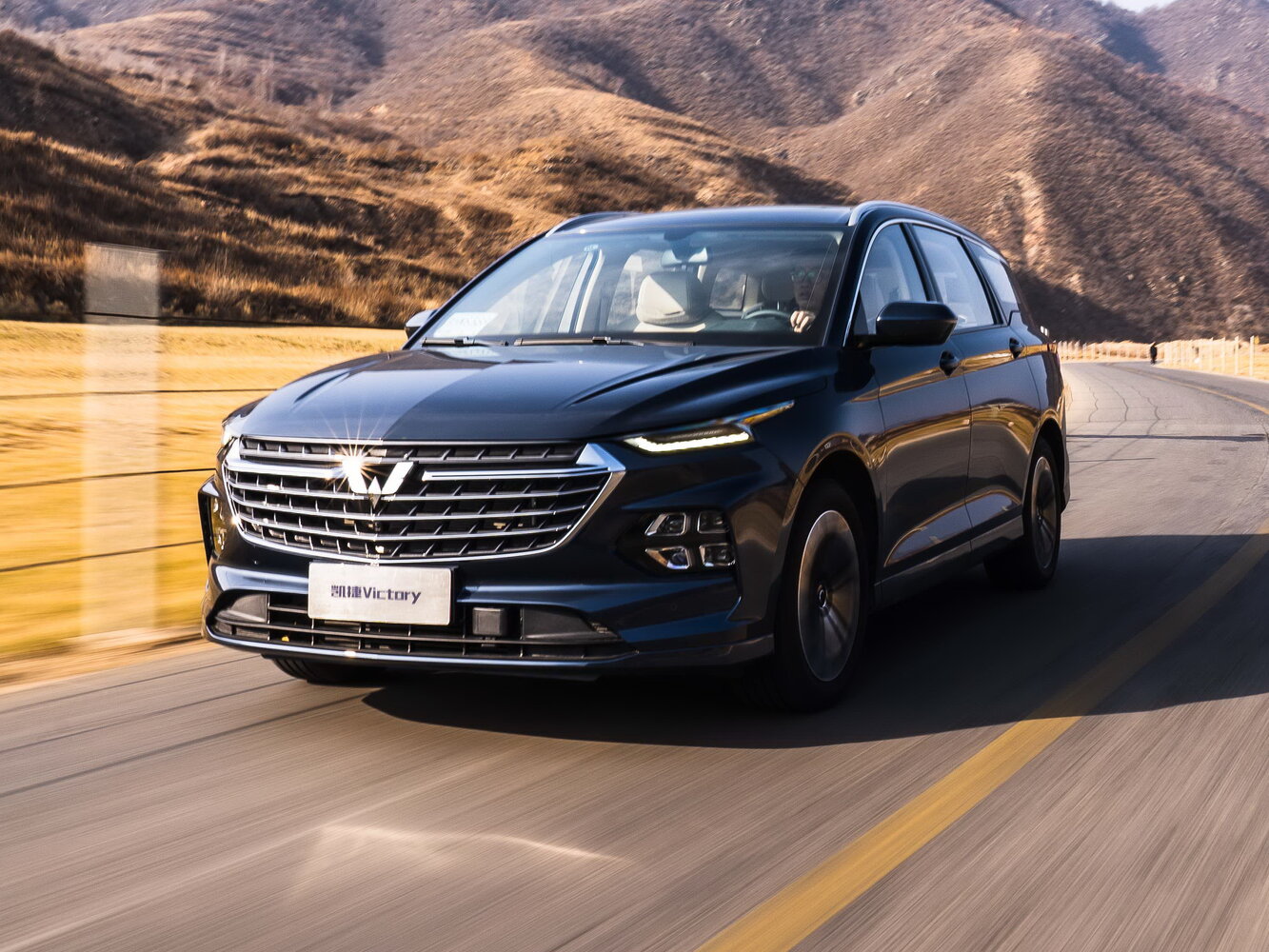Wuling Victory I (2020-2026) - Минивэн