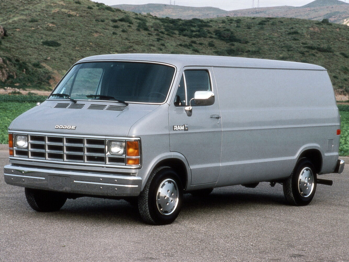 Dodge RAM Van II (1979-1993) - Фургон