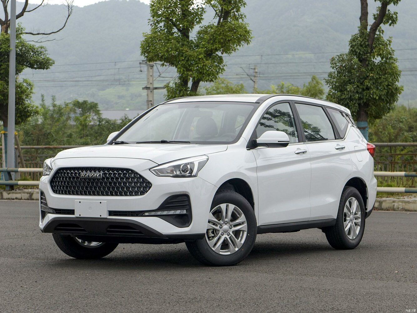 Haval M6 I (2017-2021) - Внедорожник 5 дв.