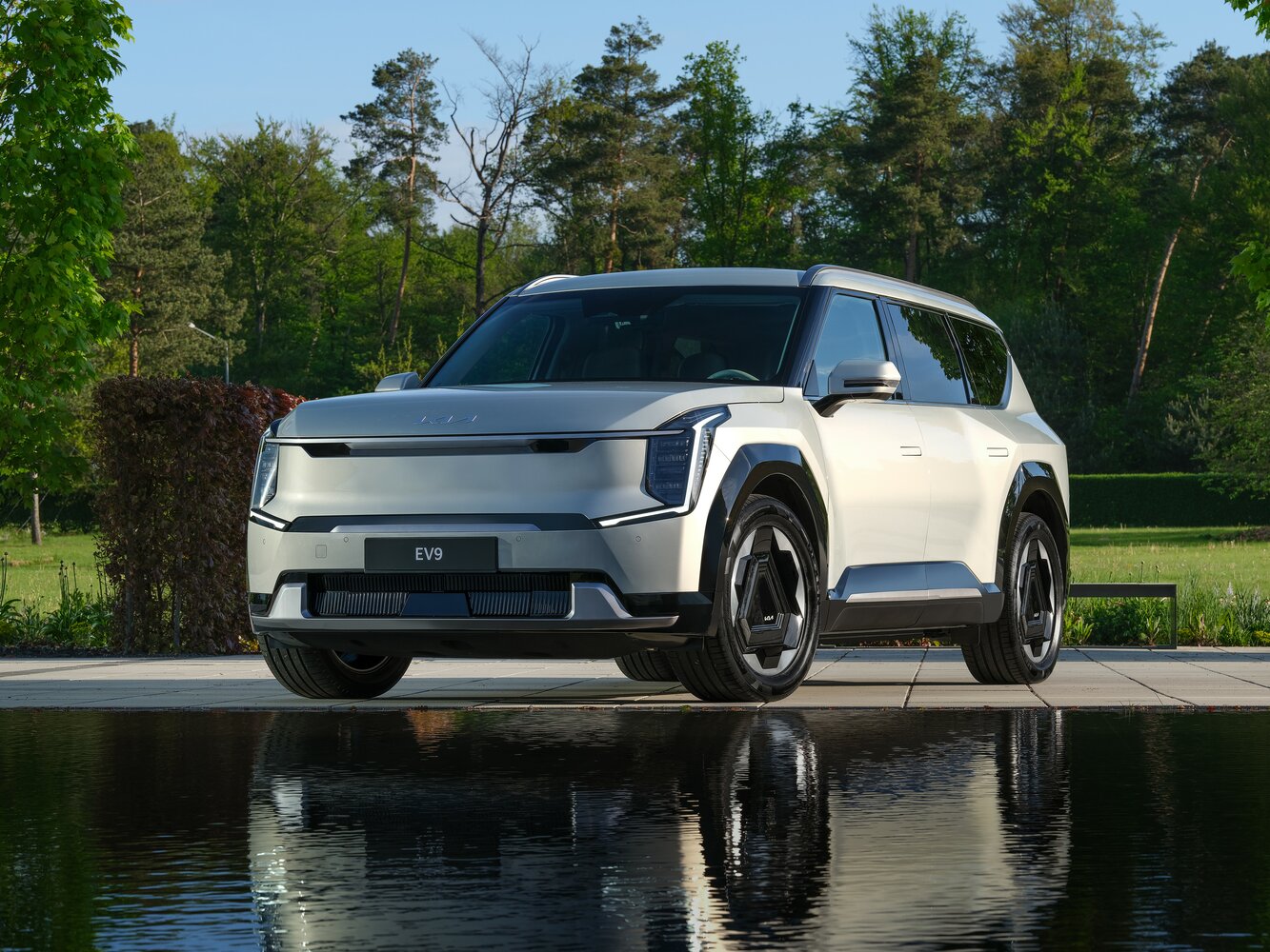 Kia EV9 I (2023-2026) - Внедорожник 5 дв.