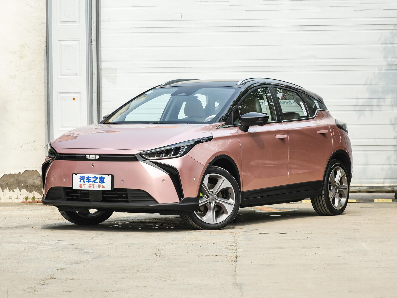 Geely Geometry M6 I (2022-2026) - Внедорожник 5 дв.