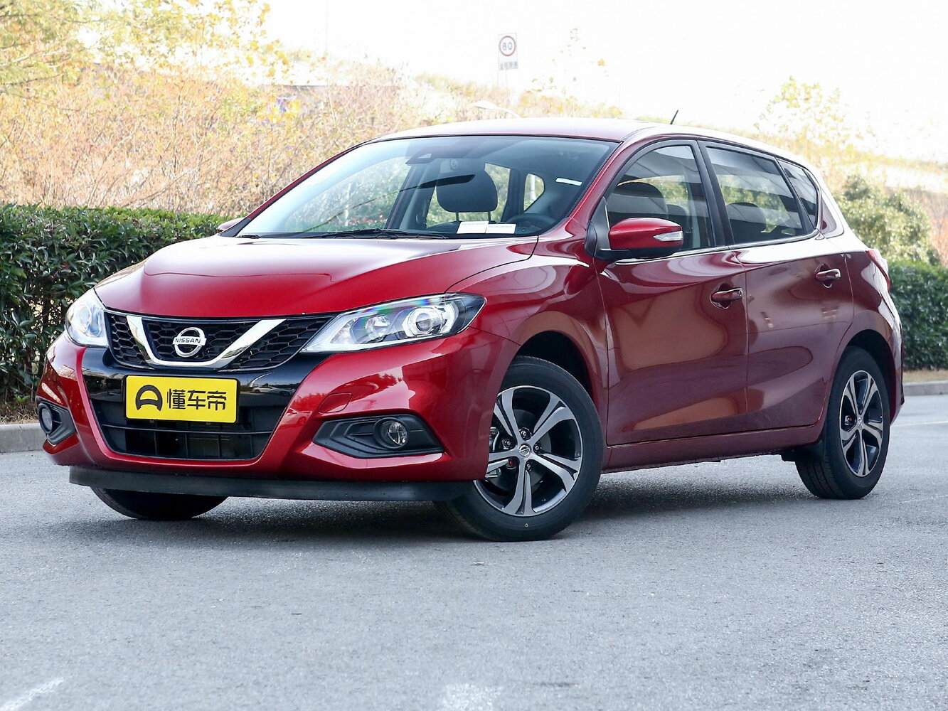 Nissan Tiida II (2015-2026) - Хэтчбек 5 дв.
