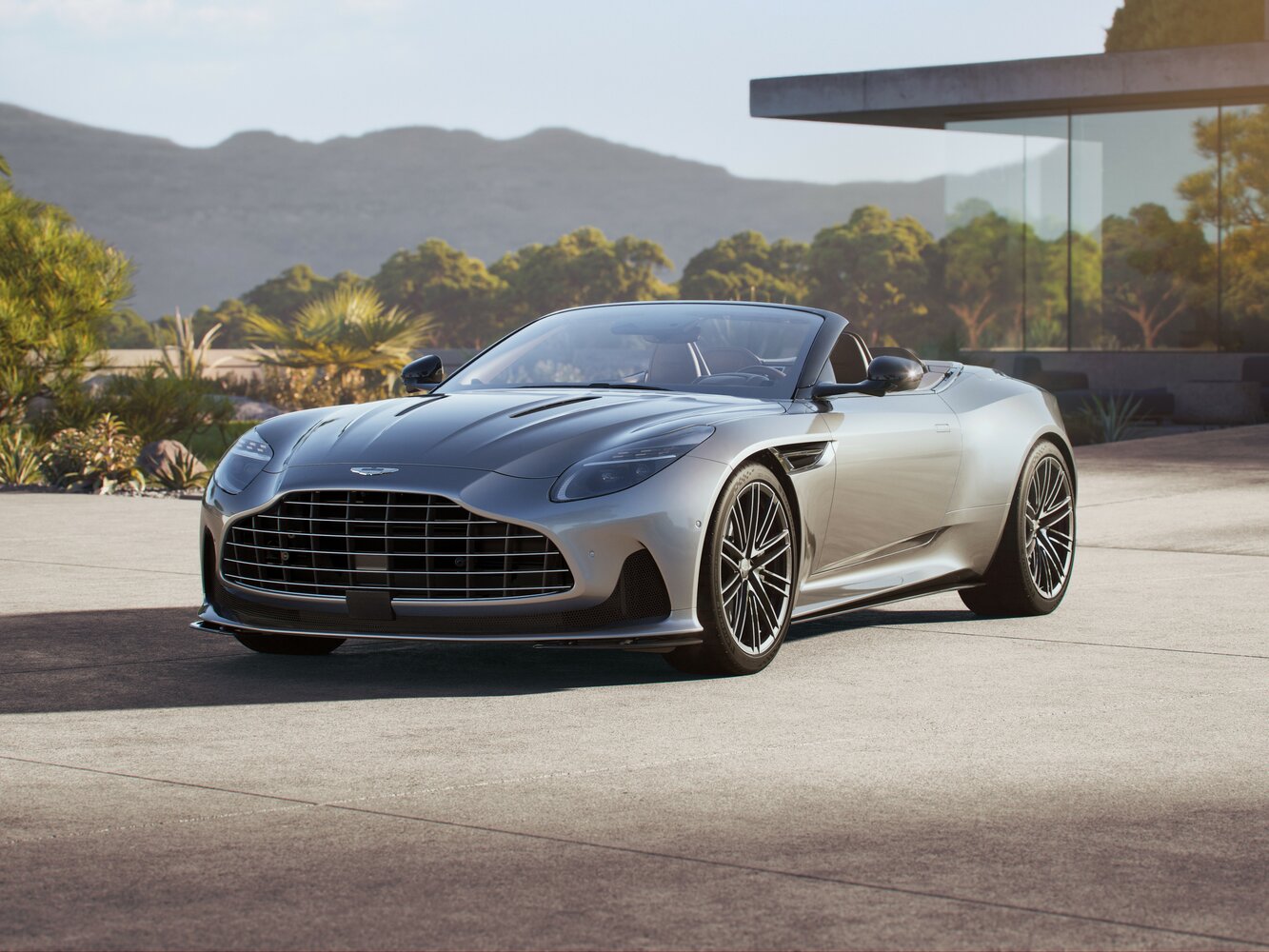 Aston Martin DB12 I (2023-2026) - Кабриолет Volante