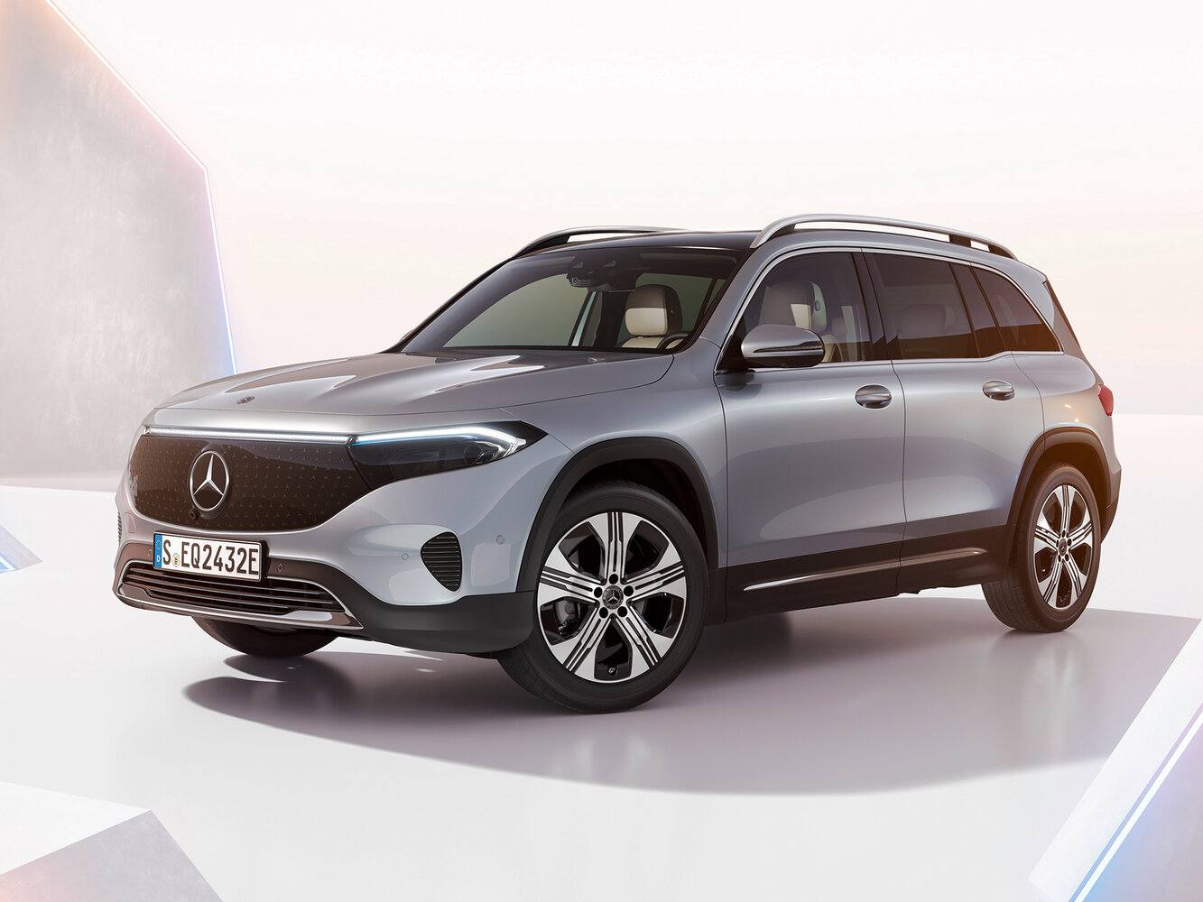 Mercedes-Benz EQB I (2021-2026) - Внедорожник 5 дв.