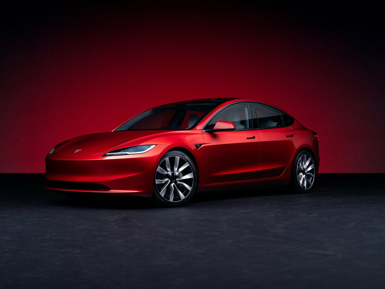 Tesla Model 3 I (2017-2026) - Седан