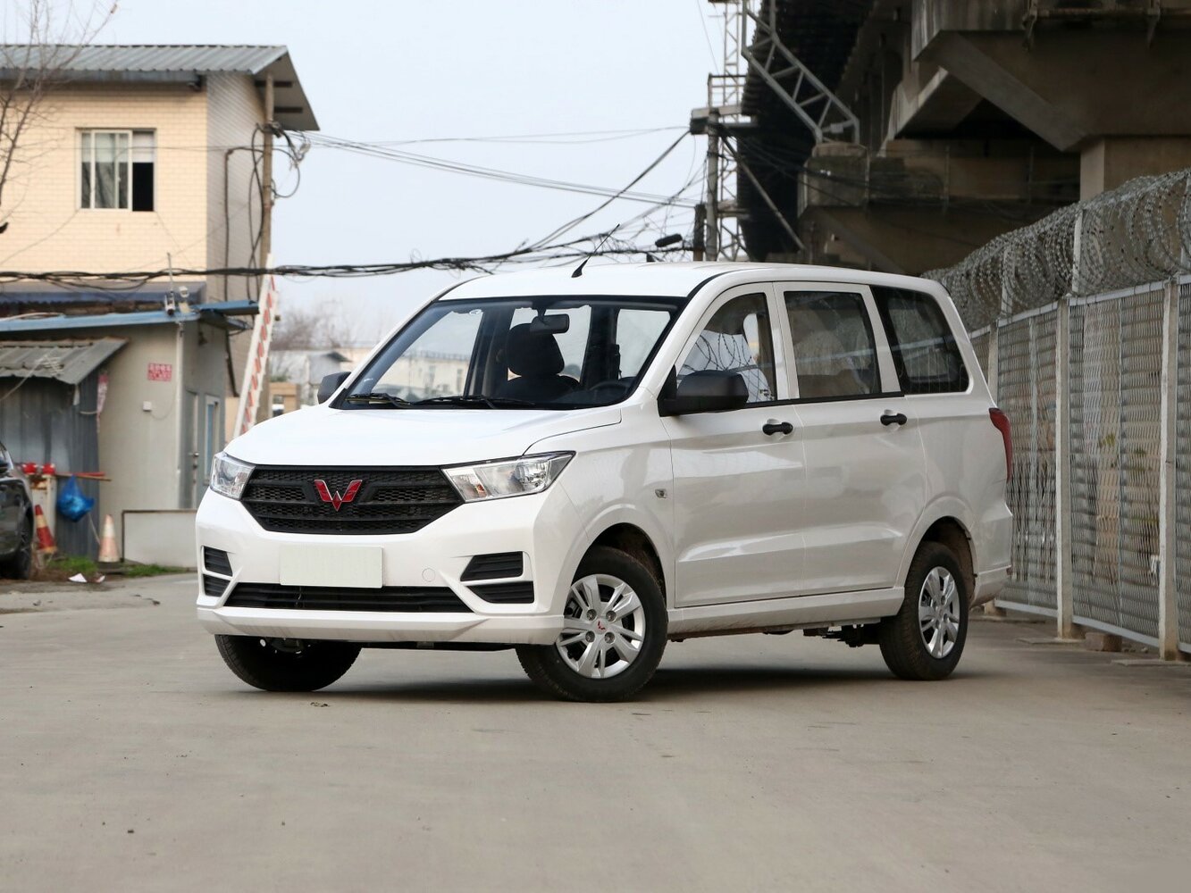 Wuling Hongguang S I (2018-2026) - Компактвэн