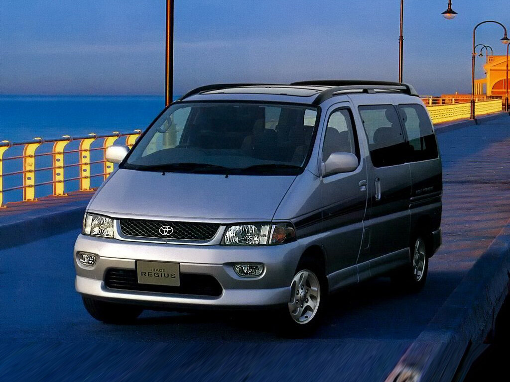 Toyota Regius I (1997-2002) - Минивэн