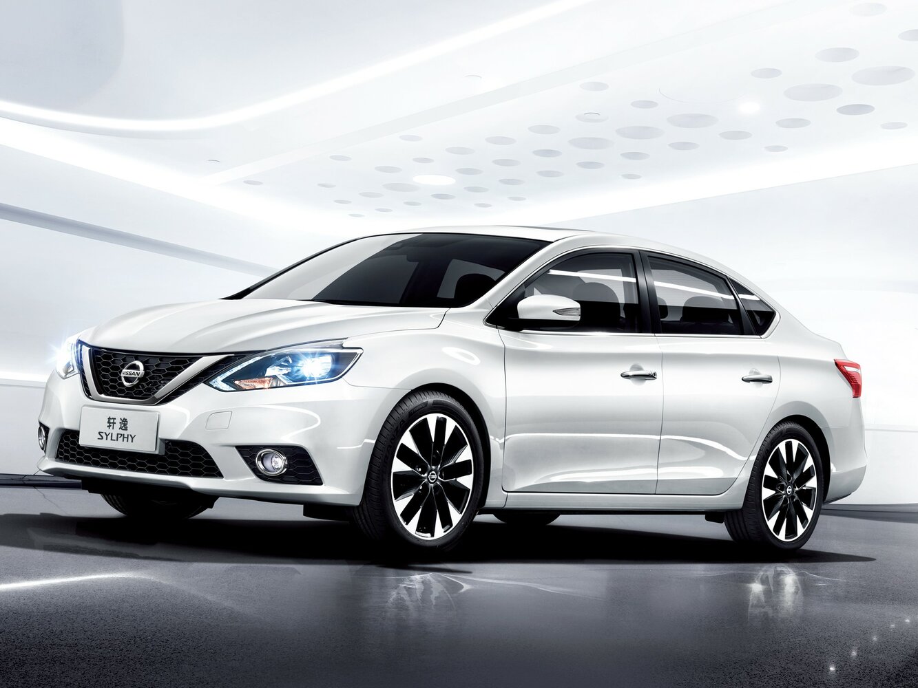 Nissan Sylphy III (2012-2026) - Седан