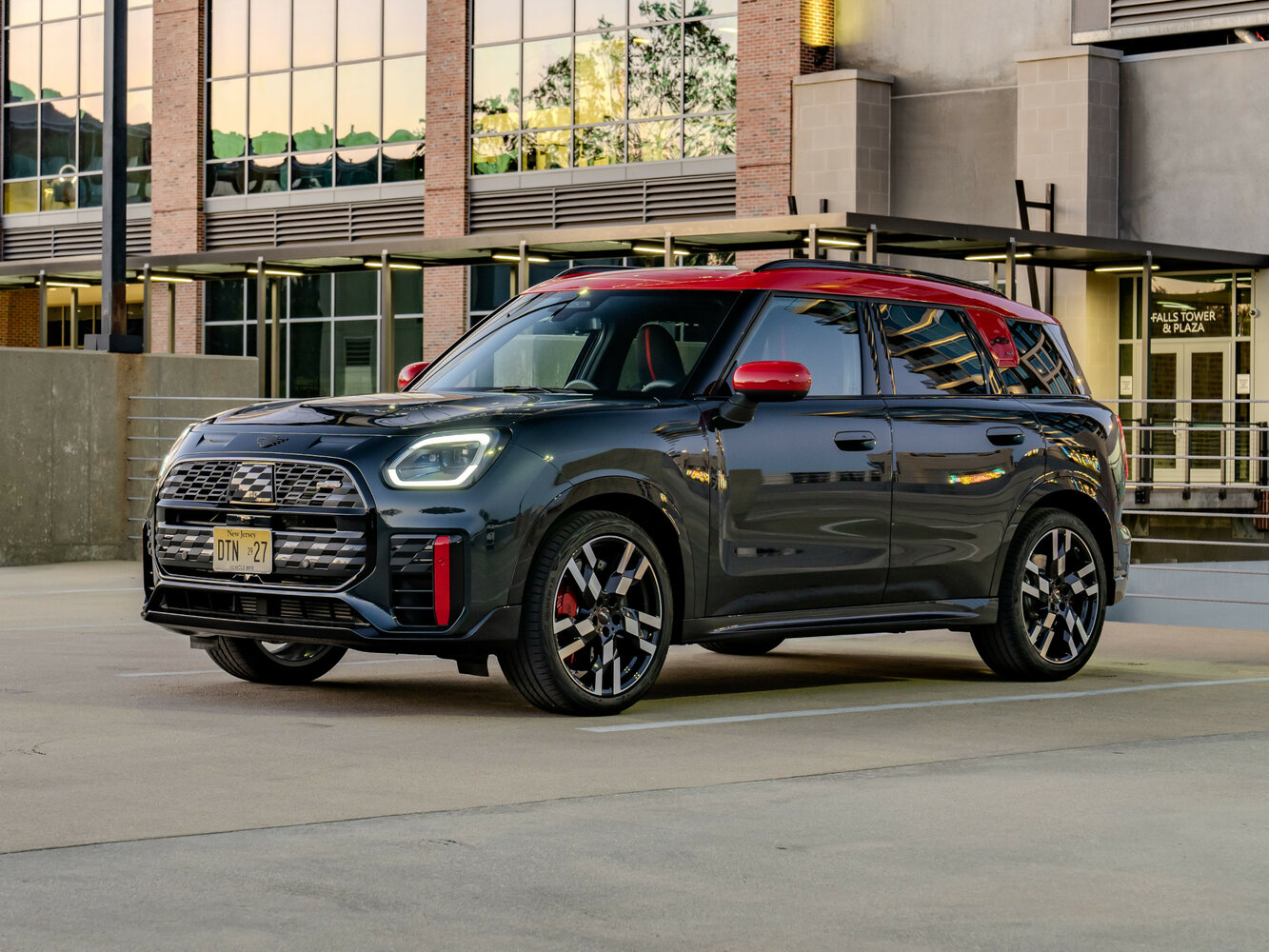 Mini Countryman III (2023-2026) - Внедорожник 5 дв. JCW