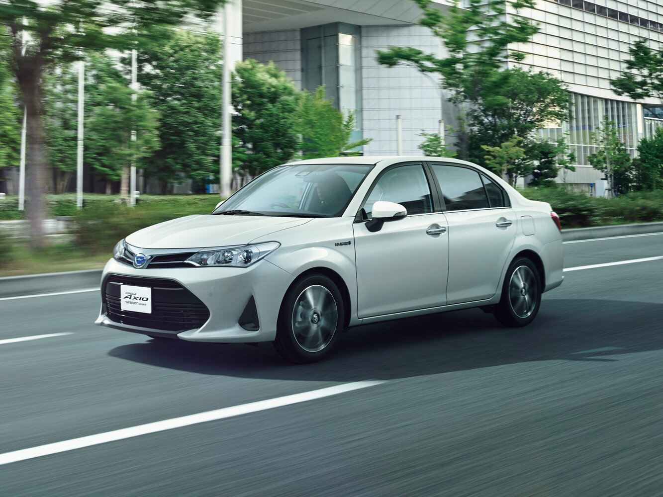 Toyota Corolla XI (2012-2025) - Седан Axio