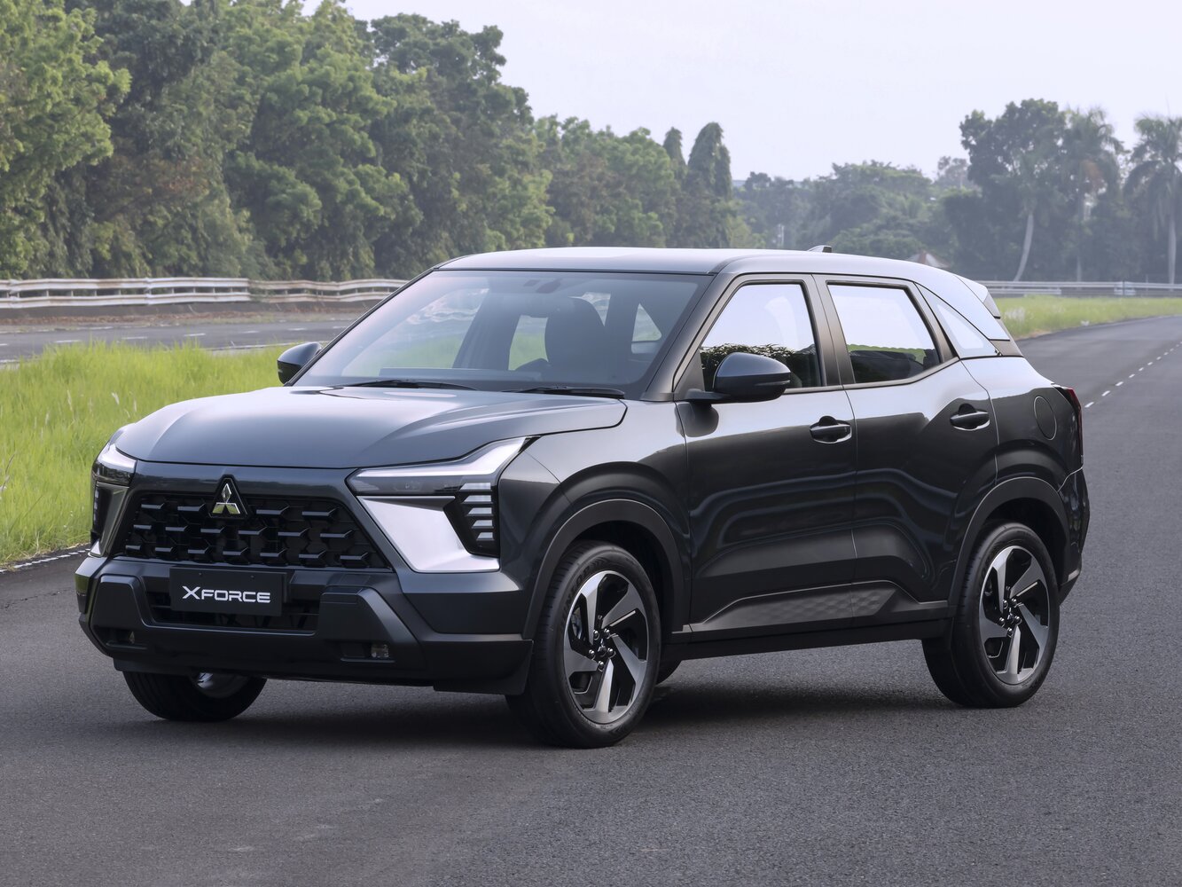 Mitsubishi Xforce I (2023-2026) - Внедорожник 5 дв.