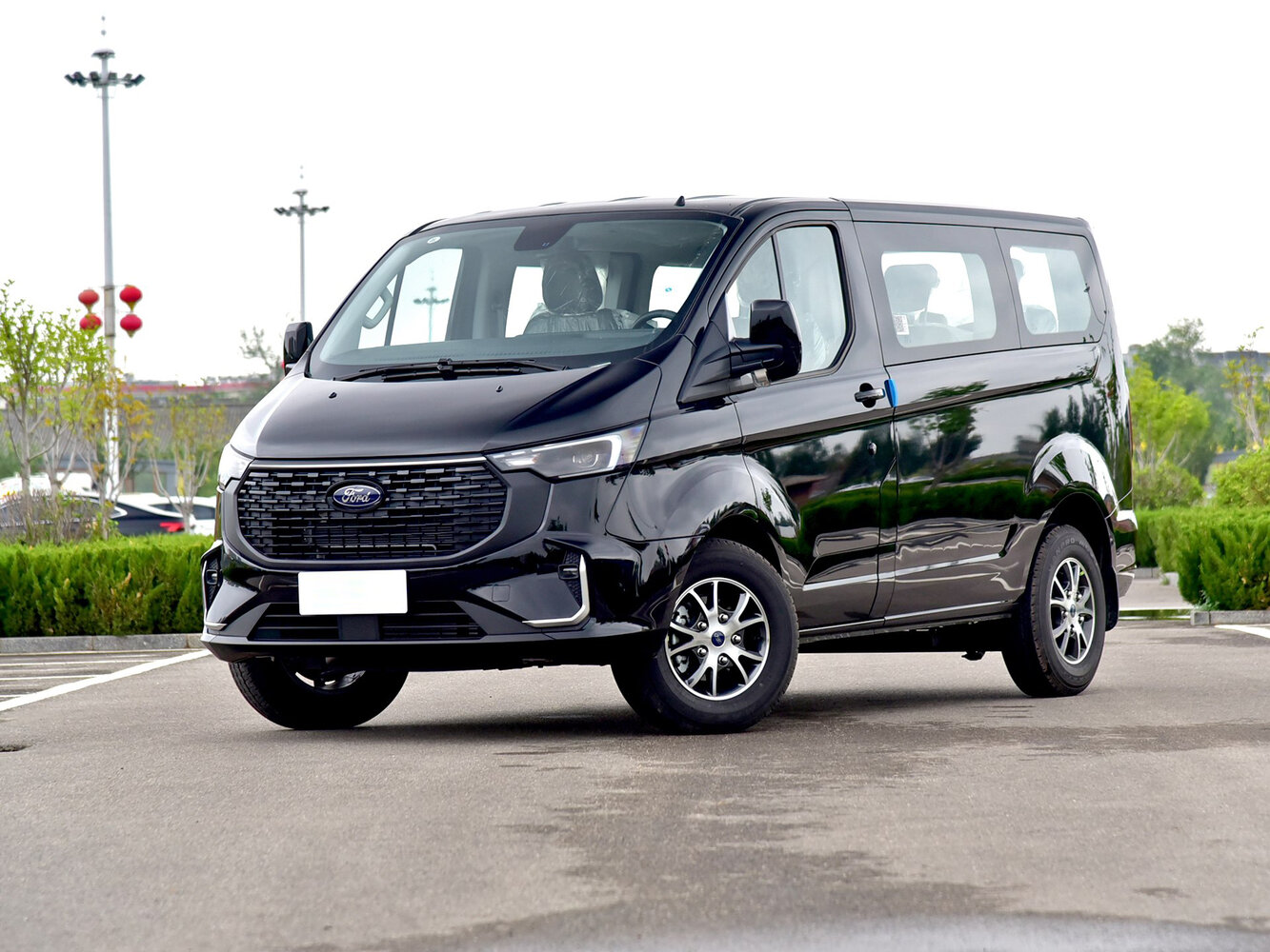 Ford Transit Custom I (2012-2026) - Минивэн SWB